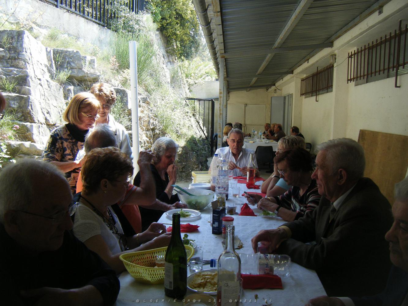 NIMES 2011 17 AVRIL LA FEDERATION DES RAPATRIES DE ST PRIEST A SANTA CRUZ    (68).jpg